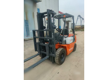 Diesel forklift HELI