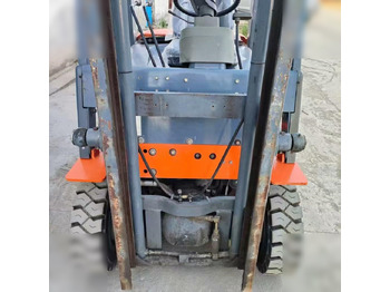 Diesel forklift HELI FG18G: picture 2