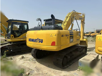 Crawler excavator KOMATSU PC200-8: picture 2