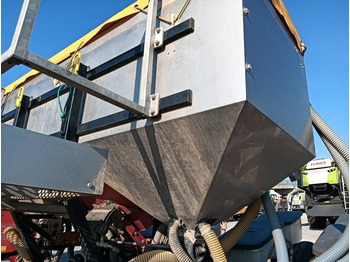 Precision seeder Kinze 3000: picture 3