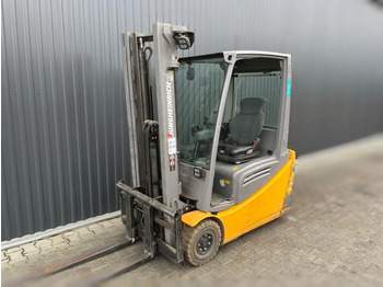Electric forklift JUNGHEINRICH EFG