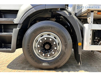 Refrigerated truck Iveco Stralis 420 STRALIS 420 / Refrigerated Truck / Carrier Supra 950 / 19 Pallets / Tail Lift / Tires: picture 5