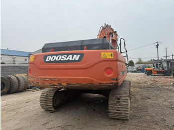 Crawler excavator DOOSAN DX360LC: picture 3