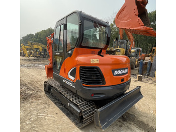 Crawler excavator DOOSAN DX60-9C: picture 4