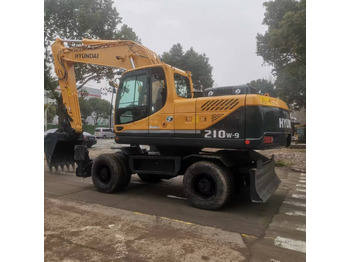 Wheel excavator HYUNDAI R210