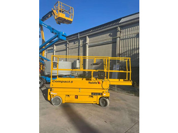 Scissor lift HAULOTTE Compact 8