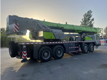 Mobile crane ZOOMLION ZTC700V 70 ton truck crane: picture 3