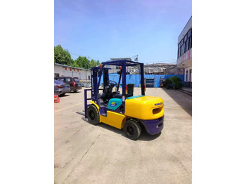 Material handling equipment KOMATSU Forklift FD30 Click for Discount: picture 2 Material handling equipment KOMATSU Forklift FD30 Click for Discount: picture 2