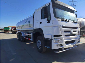 Tanker truck SINOTRUK HOWO