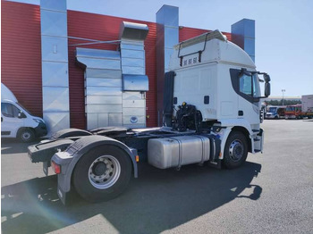 Tractor unit Tracteur 19 TONNES 360 CV 1 COUCHETTE: picture 5 Tractor unit Tracteur 19 TONNES 360 CV 1 COUCHETTE: picture 5