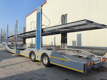 Autotransporter semi-trailer TITAN