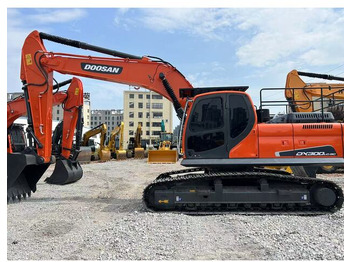 Crawler excavator DOOSAN DX300