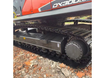 Crawler excavator 2023 Doosan DX300: picture 5