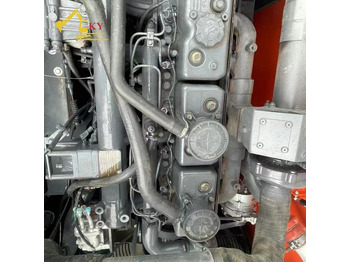 Crawler excavator 2023 Doosan DX300: picture 3