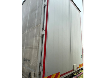 Curtain side truck MAN: picture 5