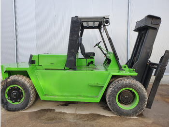 Rough terrain forklift CATERPILLAR