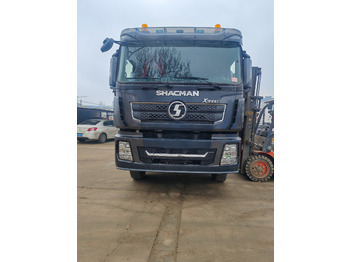 Leasing of SHACMAN X3000 6x4 dump truck SHACMAN X3000 6x4 dump truck: picture 1