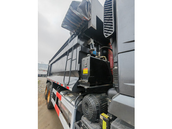 Leasing of SHACMAN X3000 6x4 dump truck SHACMAN X3000 6x4 dump truck: picture 5