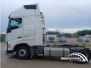Tractor unit Volvo FH460: picture 3 Tractor unit Volvo FH460: picture 3
