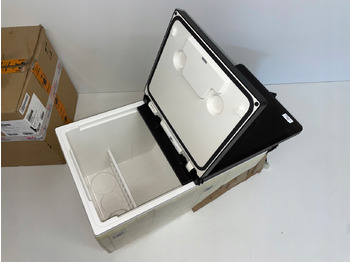 Cab and interior for Truck LODÓWKA CHŁODZIARKA MAN TGX3 TGX 3 TGX-3 81639106445: picture 2