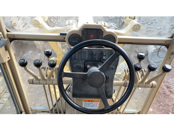 Grader CATERPILLAR 140H: picture 2 Grader CATERPILLAR 140H: picture 2