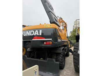 Wheel excavator HYUNDAI R210