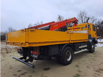 Leasing of MAN 19.403 Pritsche 4x4 mit Palfingerkran PK 21000 mit Funk - Fernbedienung MAN 19.403 Pritsche 4x4 mit Palfingerkran PK 21000 mit Funk - Fernbedienung: picture 4