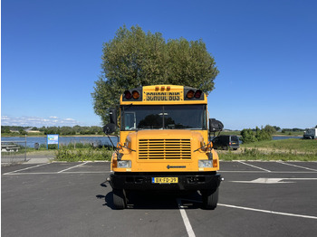 School bus International 3800: picture 2 School bus International 3800: picture 2