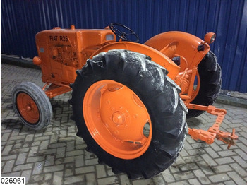 Farm tractor Fiat R25 2WD: picture 3