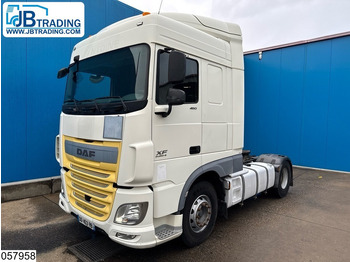 Tractor unit DAF XF 460