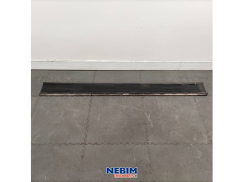 Spare parts for Truck Volvo Volvo - 82632407 - Side skirt extension rechts achter 163cm: picture 2