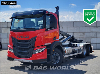 Hook lift truck IVECO X-WAY