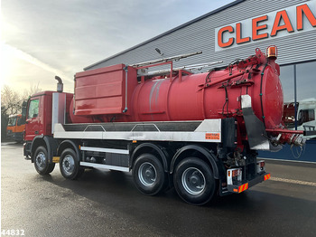 Vacuum truck Mercedes-Benz Actros 4141 8x4 Kroll Saug/Spul aufbau: picture 2