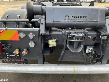 Hook lift truck Volvo FM 410 6x2 haakarmsysteem: picture 4