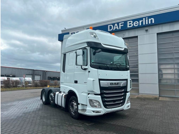 Tractor unit DAF XF 530