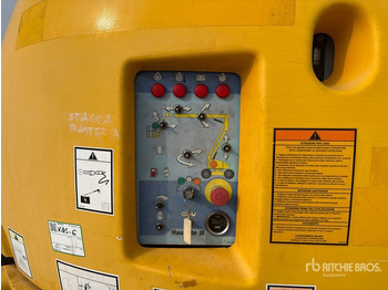 Articulated boom lift 2004 Haulotte HA26PX Diesel Articulating Boom Lift: picture 5