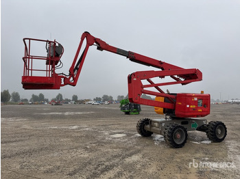Articulated boom lift HAULOTTE