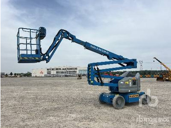 Articulated boom lift GENIE