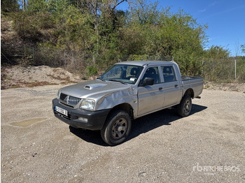 Pickup truck MITSUBISHI L200