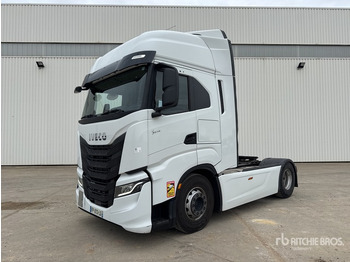 Tractor unit IVECO
