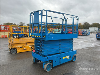 Scissor lift GENIE