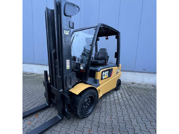 Electric forklift CATERPILLAR EP