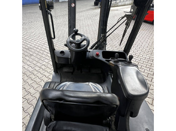 Electric forklift Linde E25L (387): picture 5 Electric forklift Linde E25L (387): picture 5
