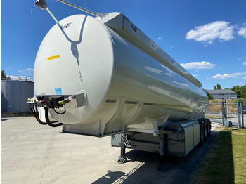 Tanker semi-trailer LAG
