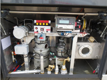 Tanker truck VOLVO FMFH: picture 3