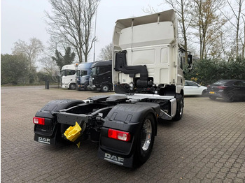 Tractor unit DAF CF 450 4X2 Space Cab LED Retarder Alcoa dura Bright 277.495 KM! German truck: picture 4 Tractor unit DAF CF 450 4X2 Space Cab LED Retarder Alcoa dura Bright 277.495 KM! German truck: picture 4