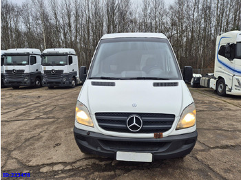 Coach MERCEDES-BENZ Sprinter 518 - VIP - 20-seater: picture 2 Coach MERCEDES-BENZ Sprinter 518 - VIP - 20-seater: picture 2