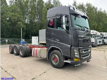 Cab chassis truck VOLVO FH16 700HP 8X4 Big Axles: picture 4