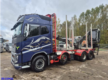 Timber truck VOLVO FH16 750