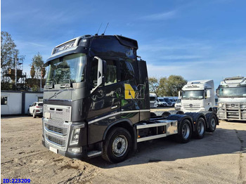 Cab chassis truck VOLVO FH16 750